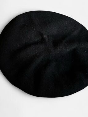 Black beret